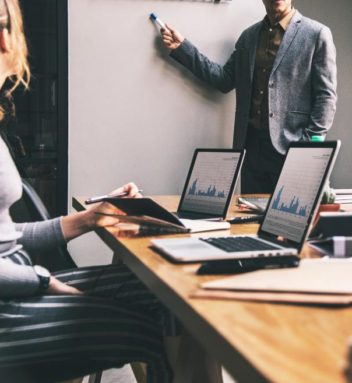 Lavorare nella comunicazione tecnica: competenze trasversali per una professione in ascesa