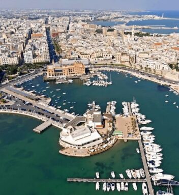 Call for speakers TECH JOBS fair Bari