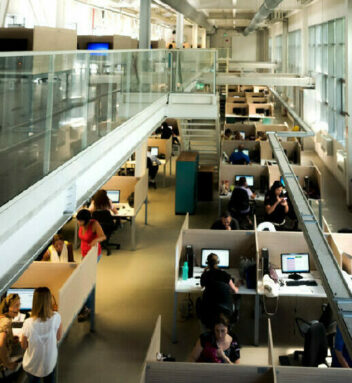 Scopriamo Almaviva Digitaltec, la Digital Foundry Almaviva al TECH JOBS fair Bari. Tutte le posizioni aperte