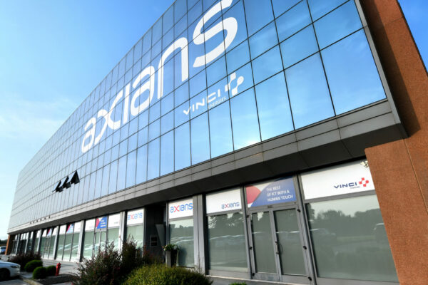 01-AXIANS_1