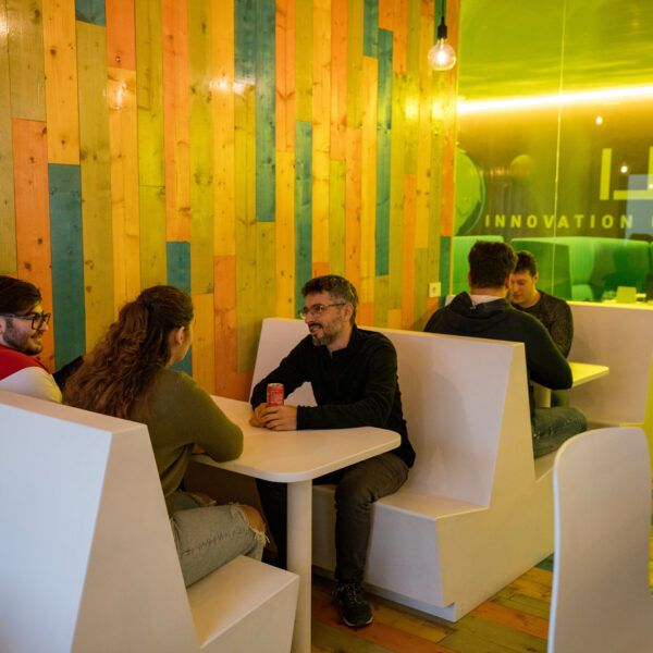_LUNCHROOM_2